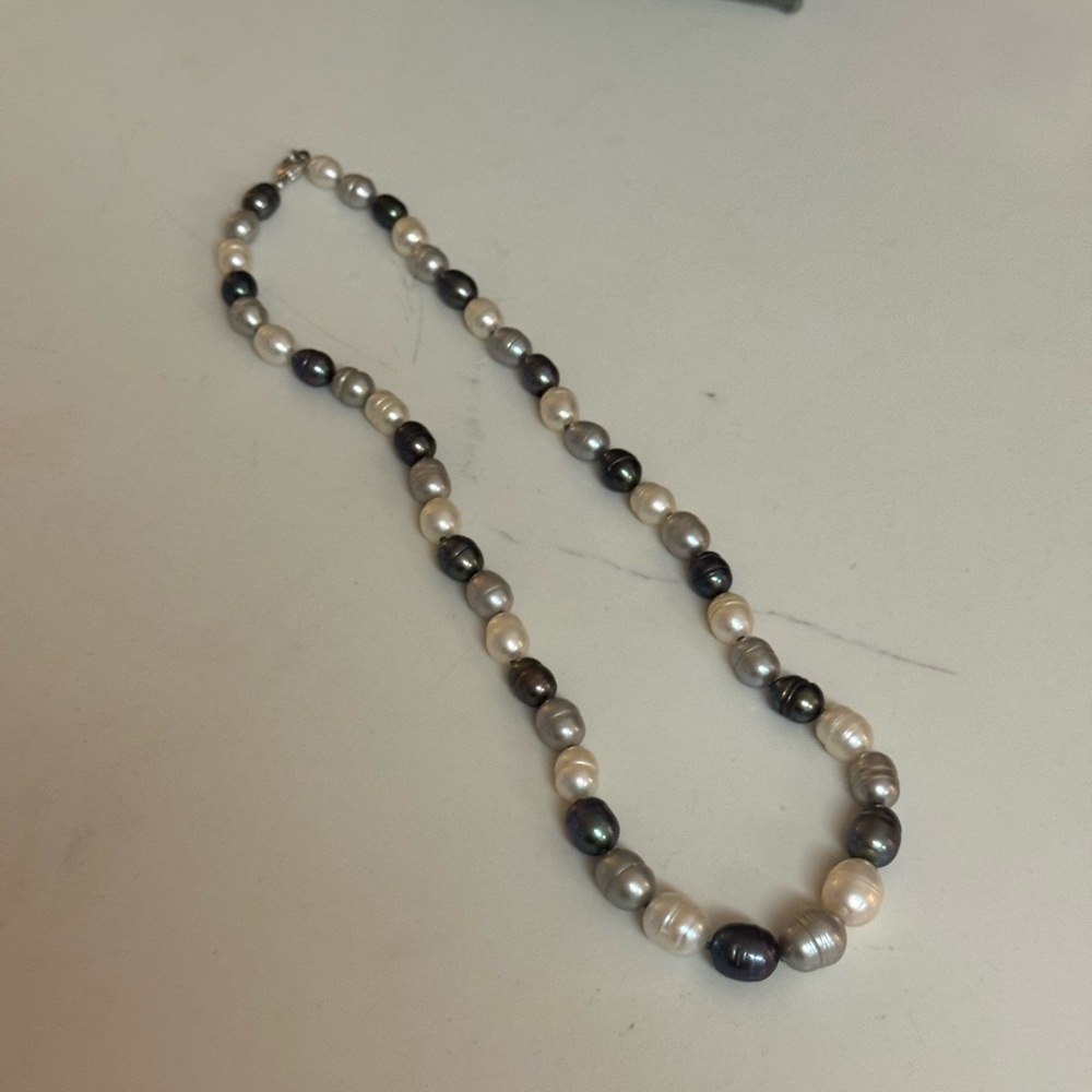 🩶🤍 NWOT HONORA PEARL NECKLACE! - Picture 2 of 5